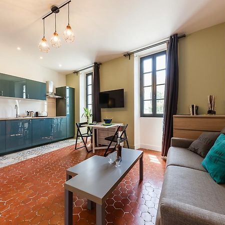Chez Nous - 7 Appartements Sur Le Vieux Port Marseille Bagian luar foto