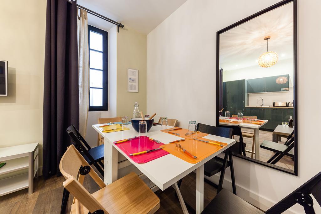 Chez Nous - 7 Appartements Sur Le Vieux Port Marseille Bagian luar foto