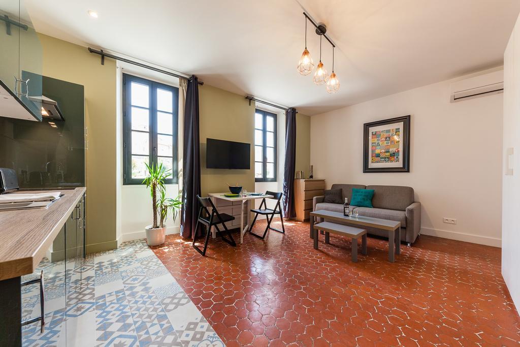 Chez Nous - 7 Appartements Sur Le Vieux Port Marseille Bagian luar foto