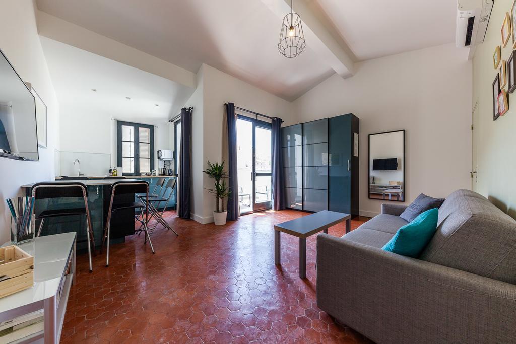 Chez Nous - 7 Appartements Sur Le Vieux Port Marseille Bagian luar foto
