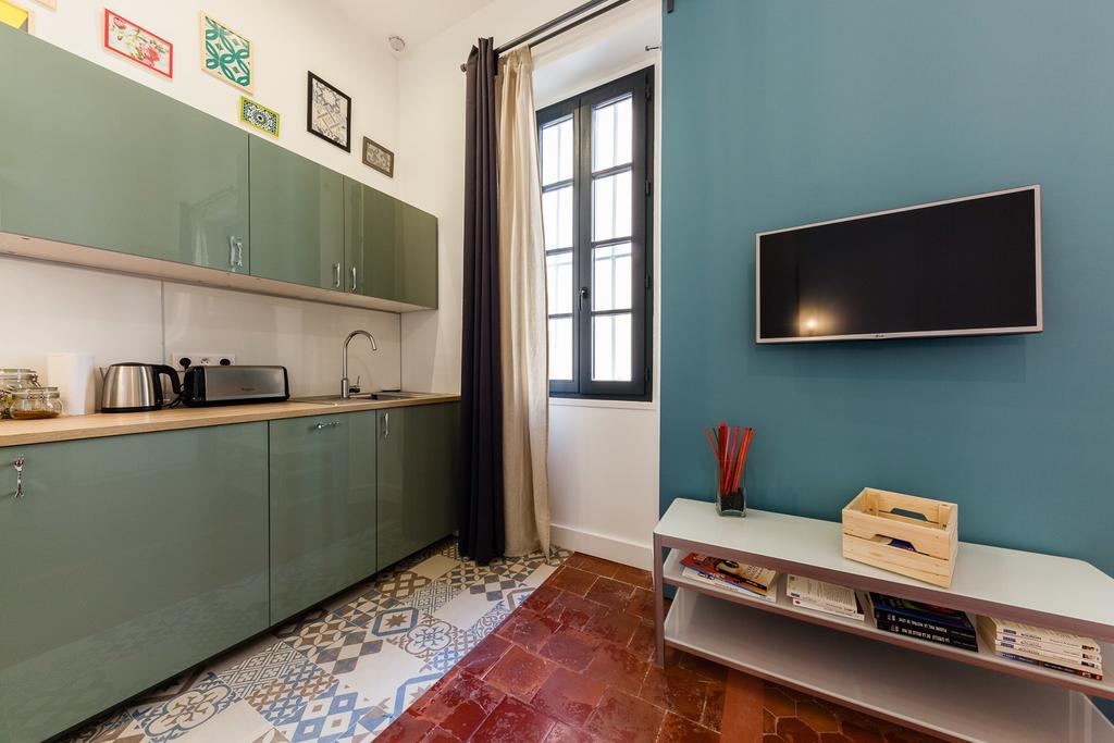 Chez Nous - 7 Appartements Sur Le Vieux Port Marseille Bagian luar foto
