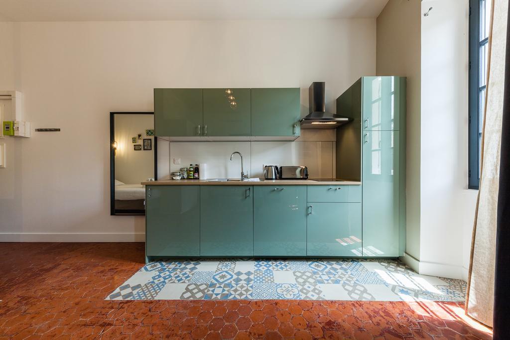 Chez Nous - 7 Appartements Sur Le Vieux Port Marseille Bagian luar foto