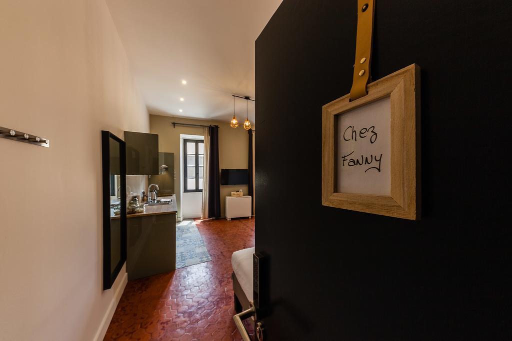 Chez Nous - 7 Appartements Sur Le Vieux Port Marseille Bagian luar foto